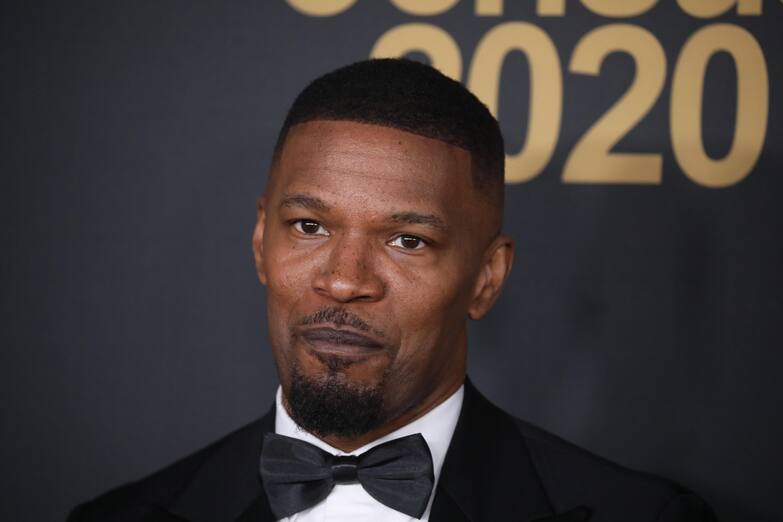 epa08239388 US actor Jamie Foxx arrives at the 51st NAACP Image Awards at the Pasadena Civic Auditorium in Pasadena, California, USA, 22 February, 2020. EPA/DAVID SWANSON