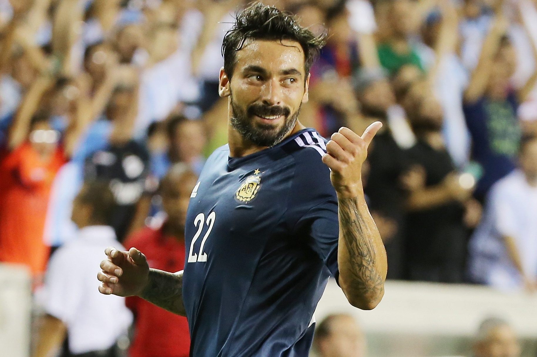 Ezequiel Lavezzi con la maglia della nazionale argentina: l'attaccante ex Napoli si è ritirato 4 anni fa