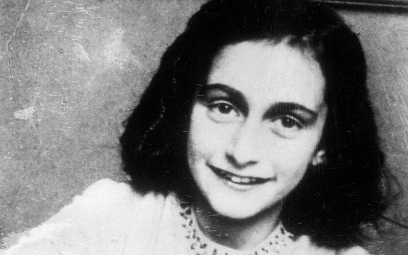 (KIKA) - NEW YORK, 24 SET - La Disney ha bloccato le riprese del film sulla vita di Anna Frank che aveva commissionato al regista David Mamet. Un portavoce della casa di produzione ha riferito che il progetto di Mamet si era evoluto in qualcosa di troppo "cupo" e triste per un film della Disney. La pellicola avrebbe preso spunto dal bestseller Il diario di Anna Frank scritto dalla stessa bambina ebrea durante gli anni del nazismo. Â©kikapress.com 