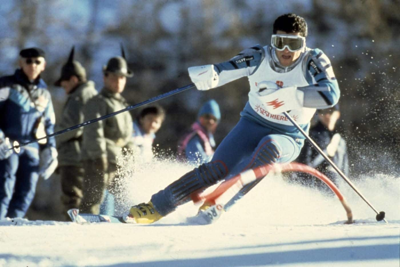 Alberto Tomba in azione, la Bomba sulle nevi con 3 ori olimpici e 2 mondiali