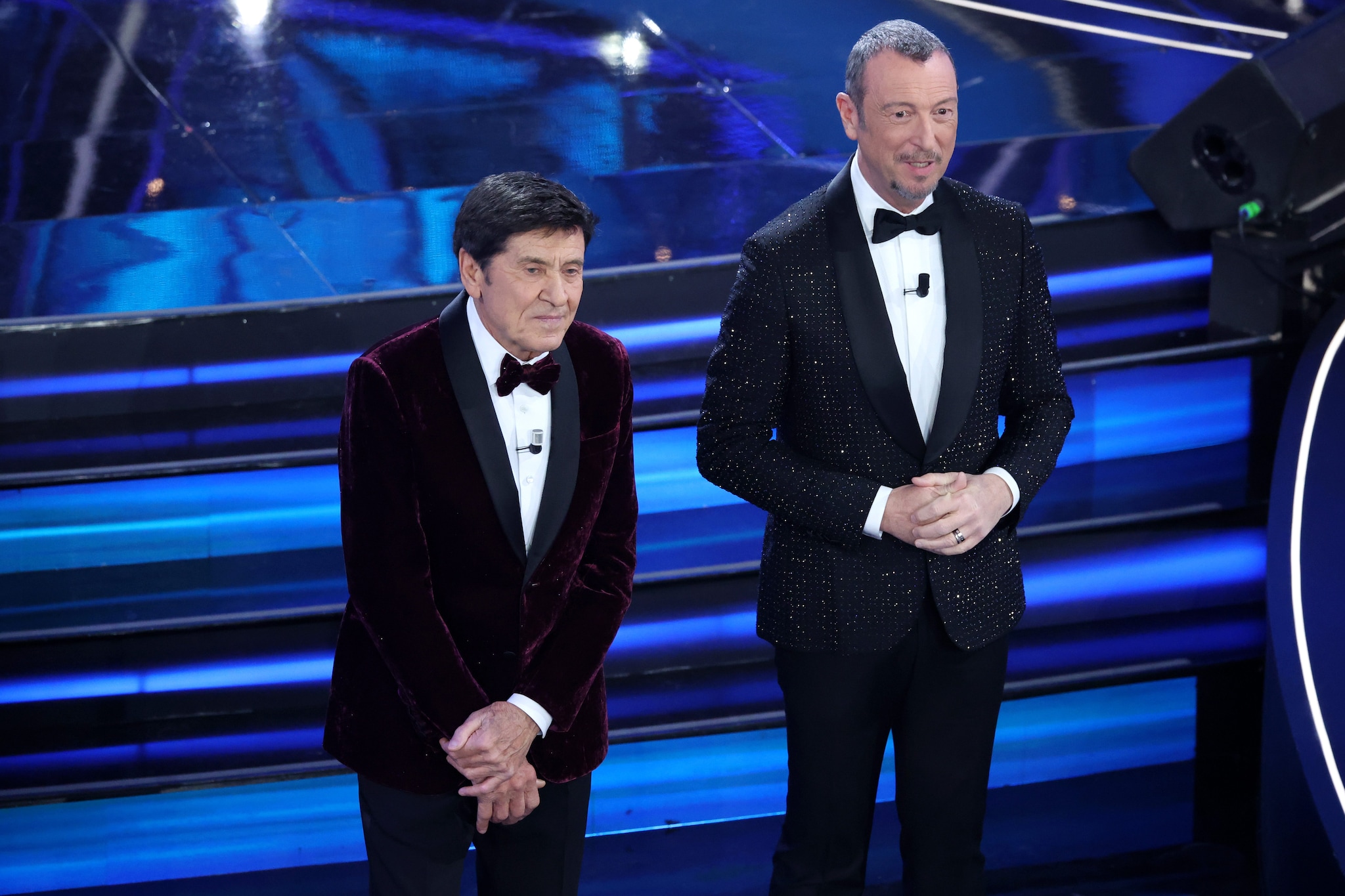 Amadeus con Gianni Morandi a Sanremo 2023