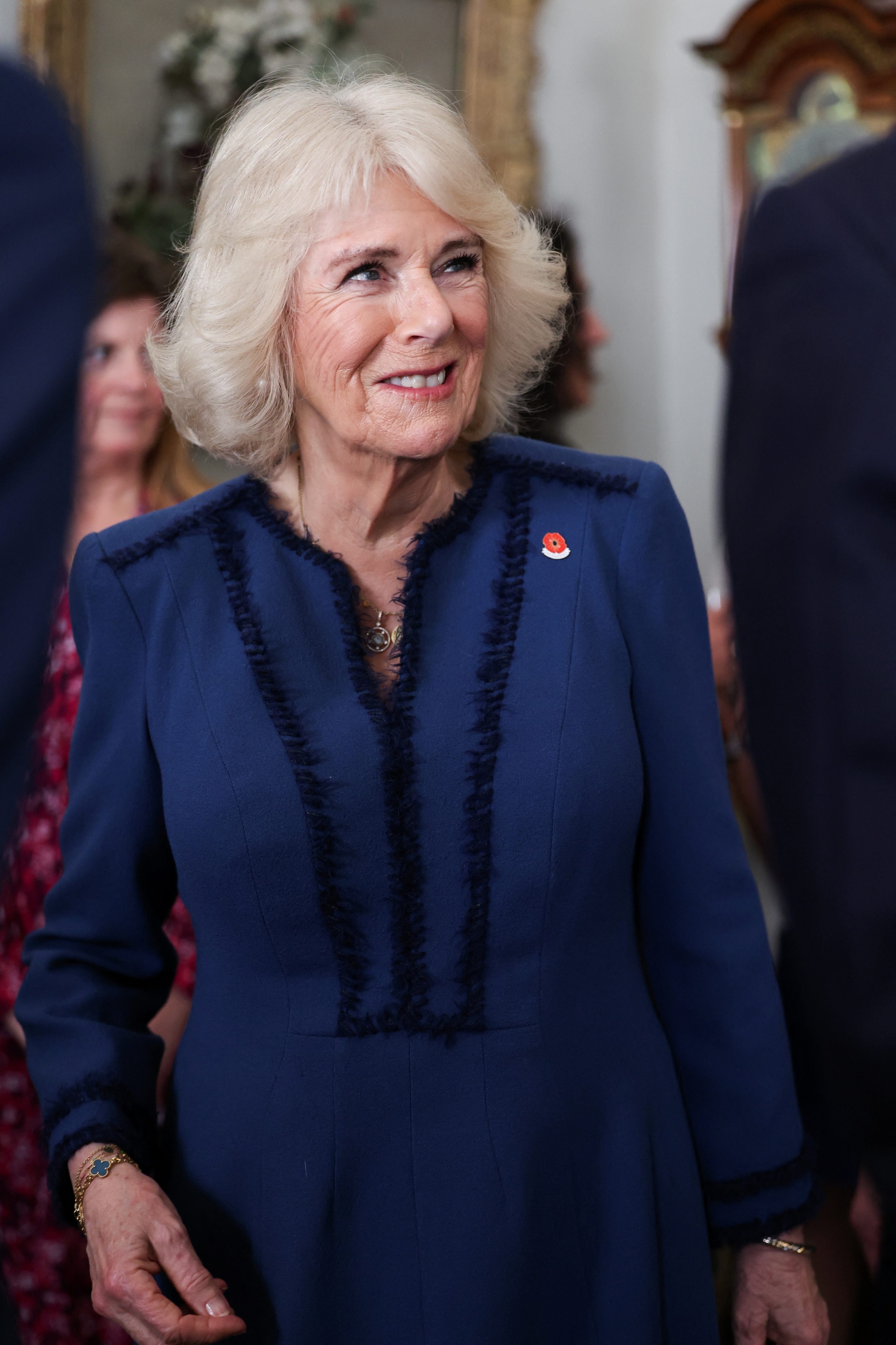 Camilla con i gioielli Van Cleef & Arpels