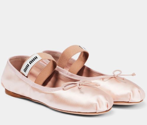 Le ballerine in raso di MiuMiu