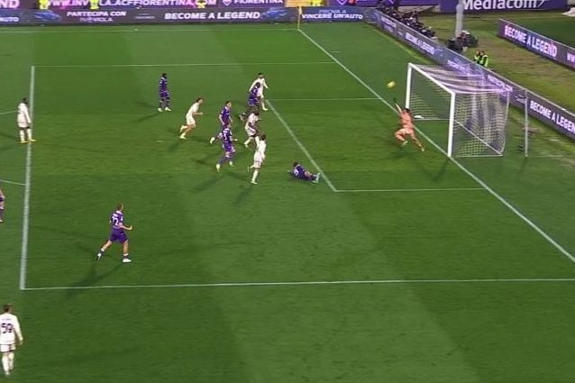 L'azione del gol pazzesco di Llorente.