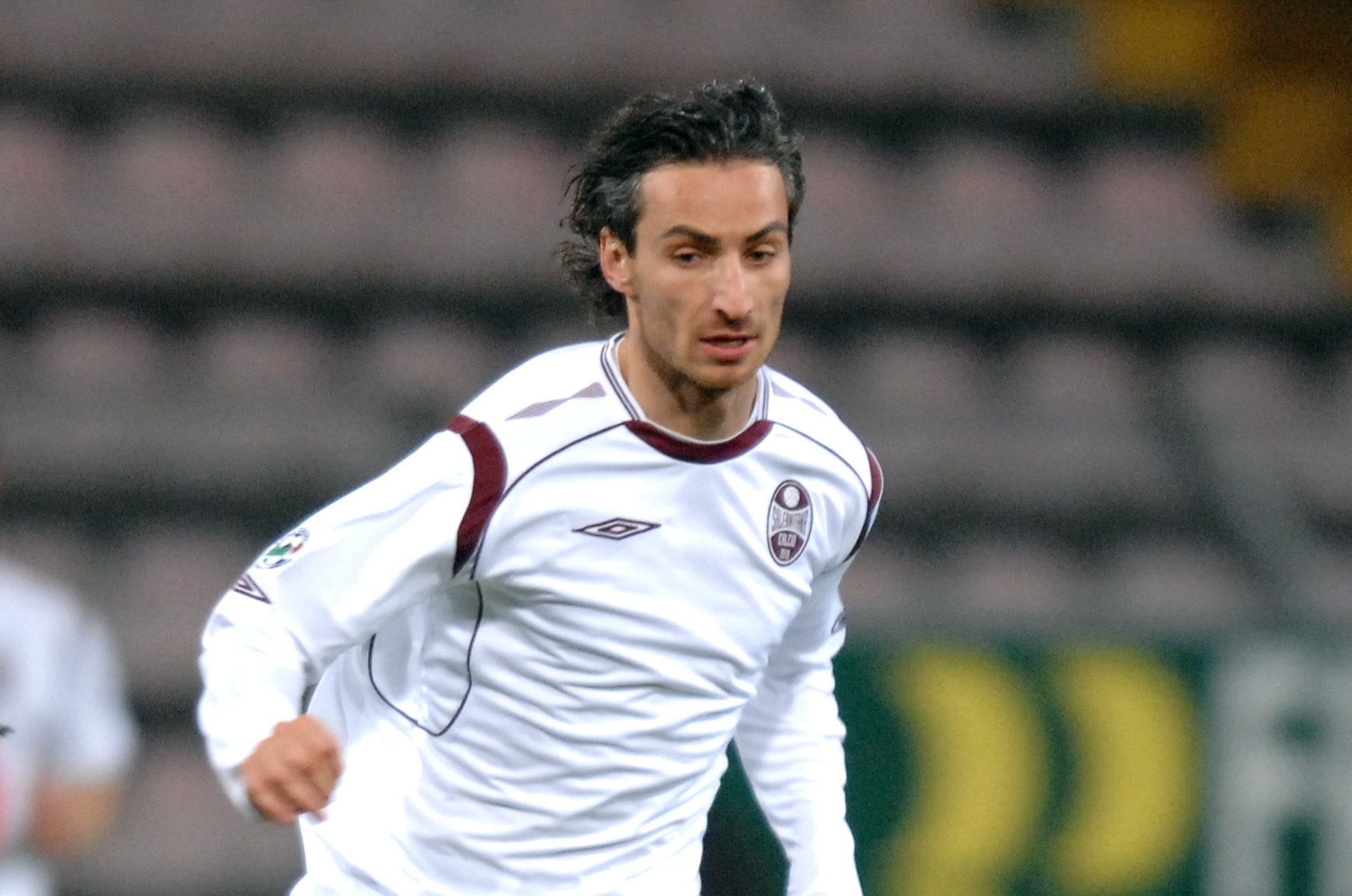 Fava in azione con la Salernitana.