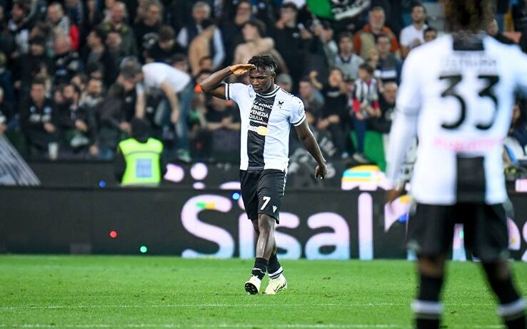 Udinese's Isaac Success celebrates after scoring a goal during Udinese Calcio vs SSC Napoli, Italian soccer Serie A match in Udine, Italy, May 06 2024