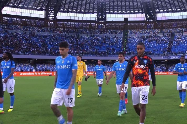 Il Napoli uscito tra i fischi al Maradona.