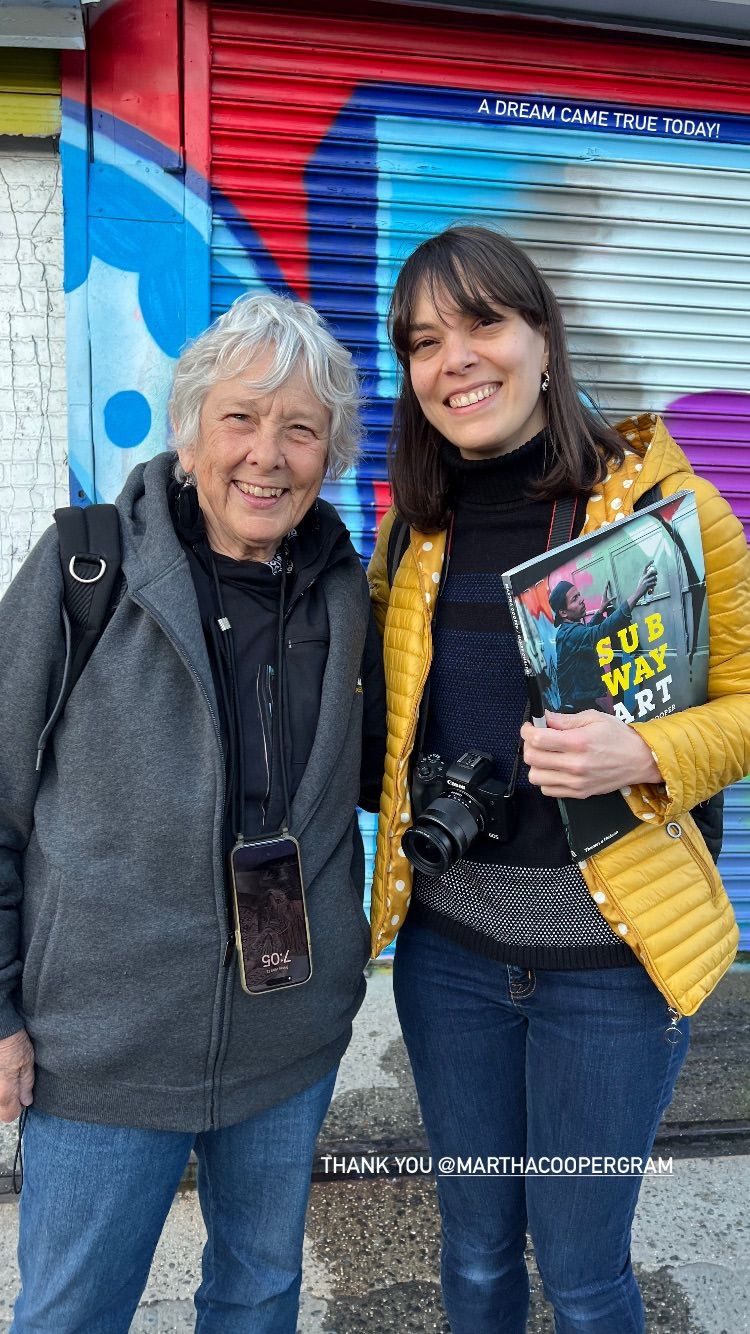 Giulia insieme a Martha Cooper, una delle sue fotografe preferite.