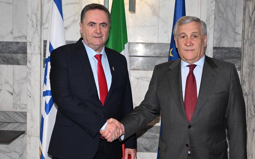 Il ministro degli Esteri, Antonio Tajani, incontra il suo omologo israeliano, Israel Katz, alla Farnesina. Roma, 7 aprile 2024. ANSA/CLAUDIO PERI /// Italian Foreign Minister, Antonio Tajani (R), meets his Israeli counterpart, Israel Katz, at Farnesina Palace, Rome, Italy, 07 April 2024. ANSA/CLAUDIO PERI