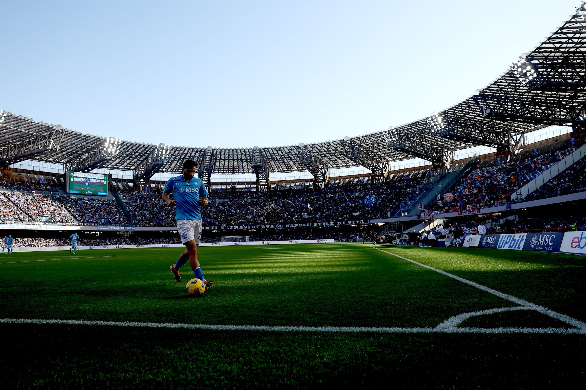 Khvicha Kvaratskhelia nello stadio Maradona di Napoli: è l'idolo della tifoseria azzurra