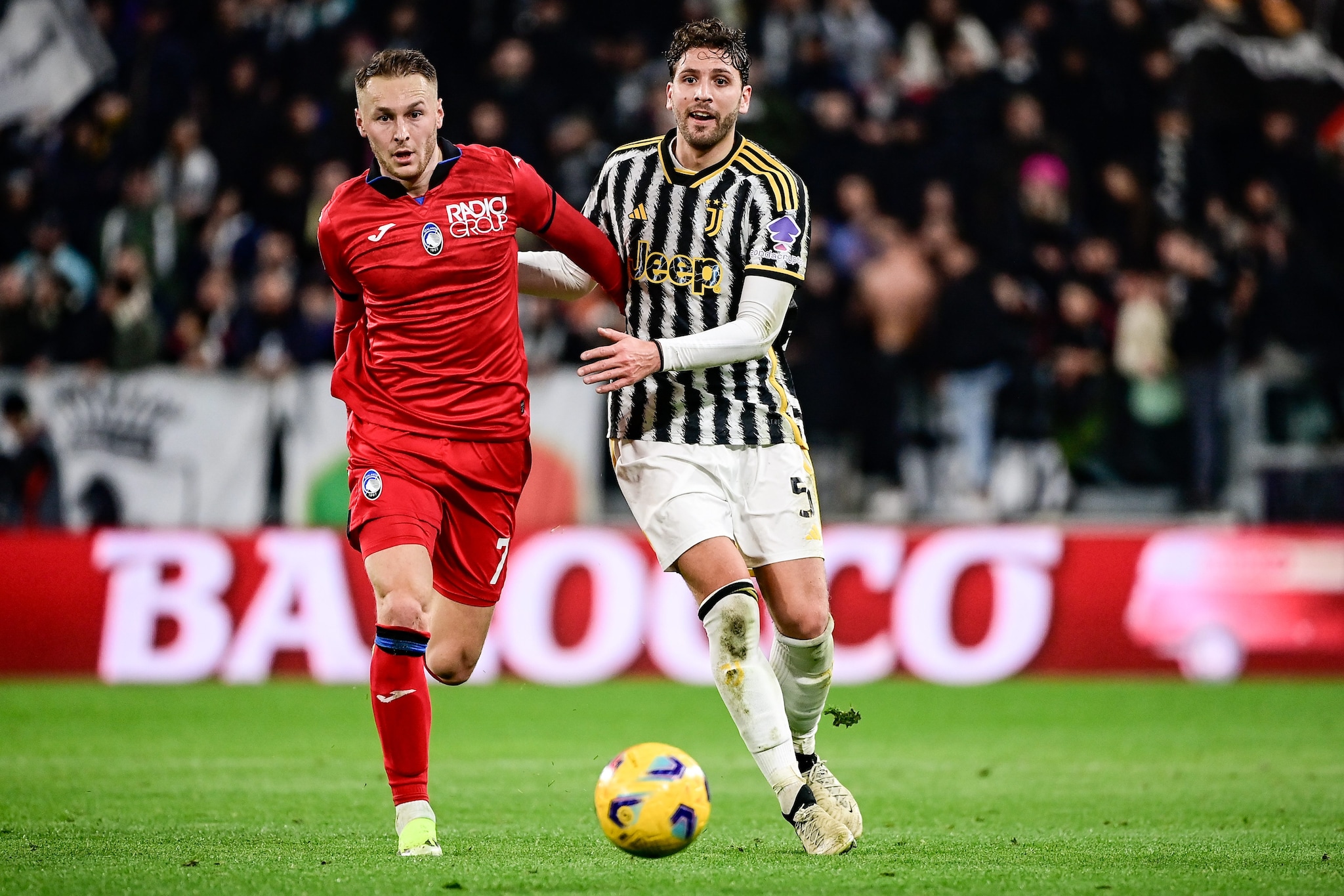 Koopmeiners in azione contro la Juventus.