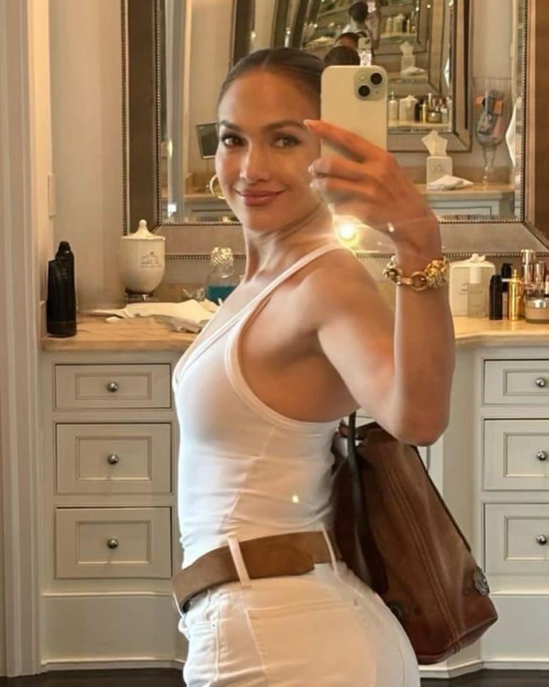 Il fisico tonico di Jennifer Lopez