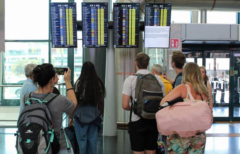 Passengers waiting for their flight at Rome Leonardo Da Vinci airport in Fiumicino, Italy, 19July 2024.There are no consequences on the operating systems at Fiumicino airport linked to the disruption of global digital systems. But there are delays due to the inevitable consequences, on flights to the USA and Europe, with delays. ANSA/TELENEWS