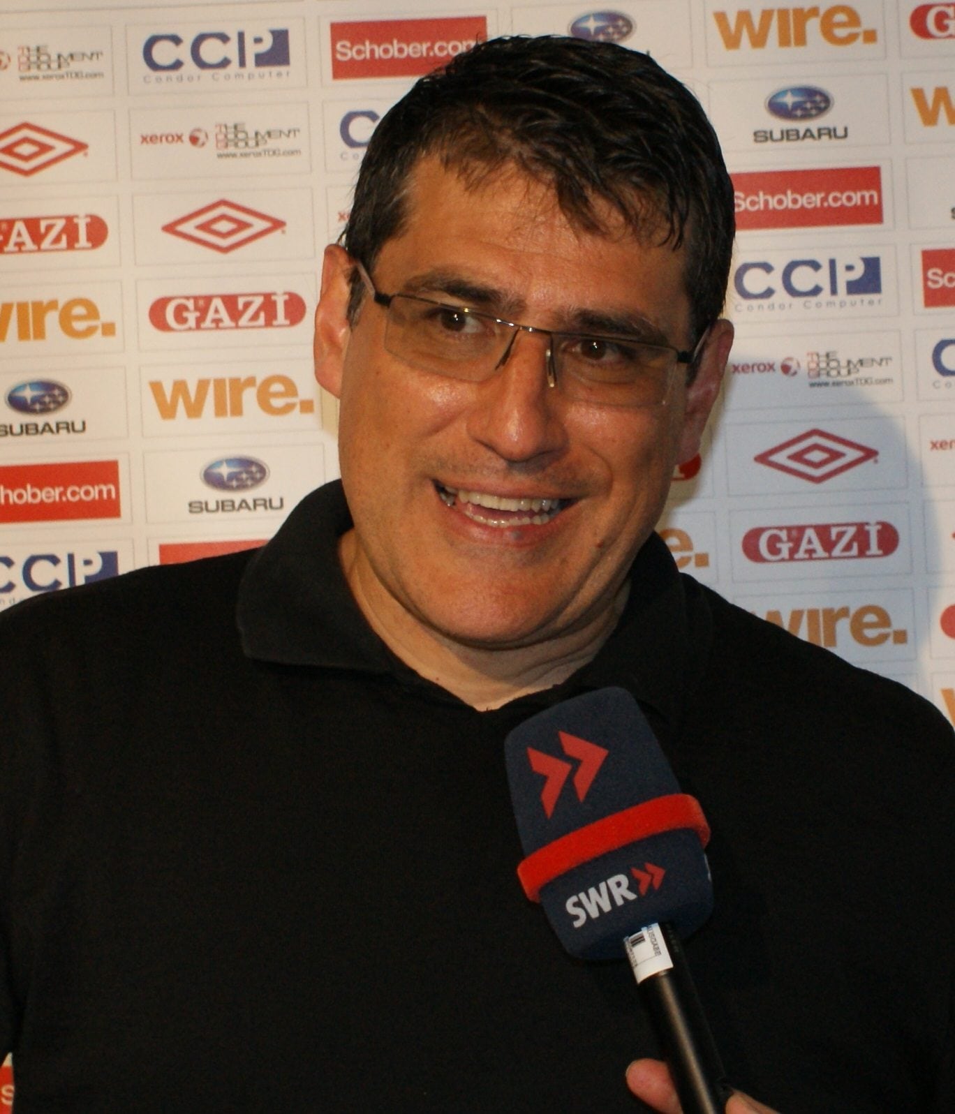 Massimo Morales durante un'intervista in Germania.