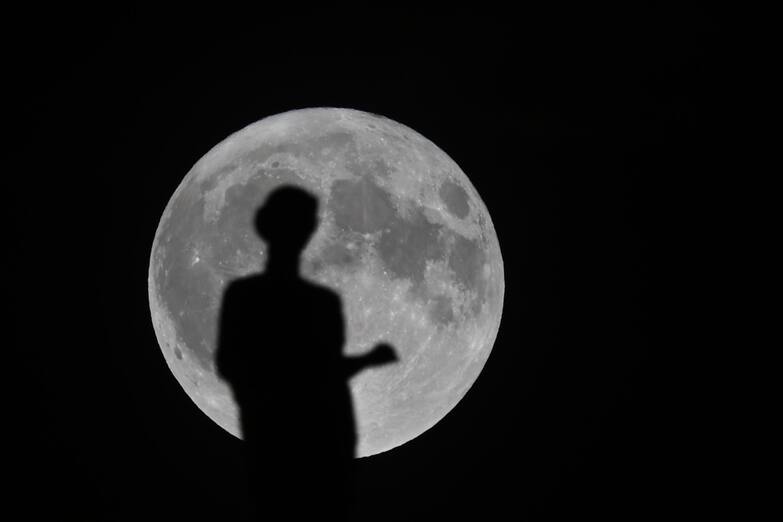 Superluna Blu, lo spettacolo nei cieli da Roma ad Atene fino a Dubai