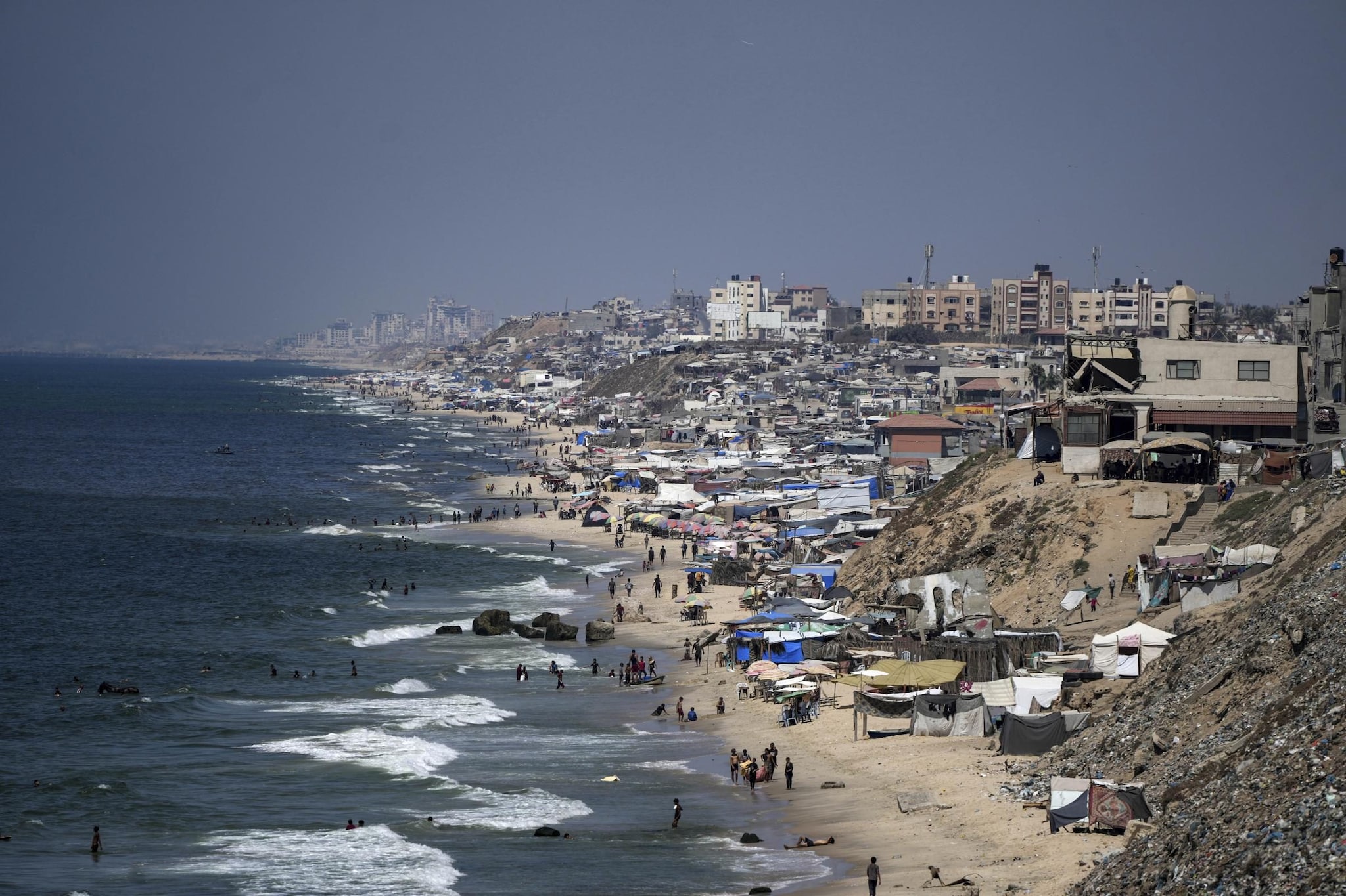 Campo rifugiati a Deir al-Balah nella striscia di Gaza