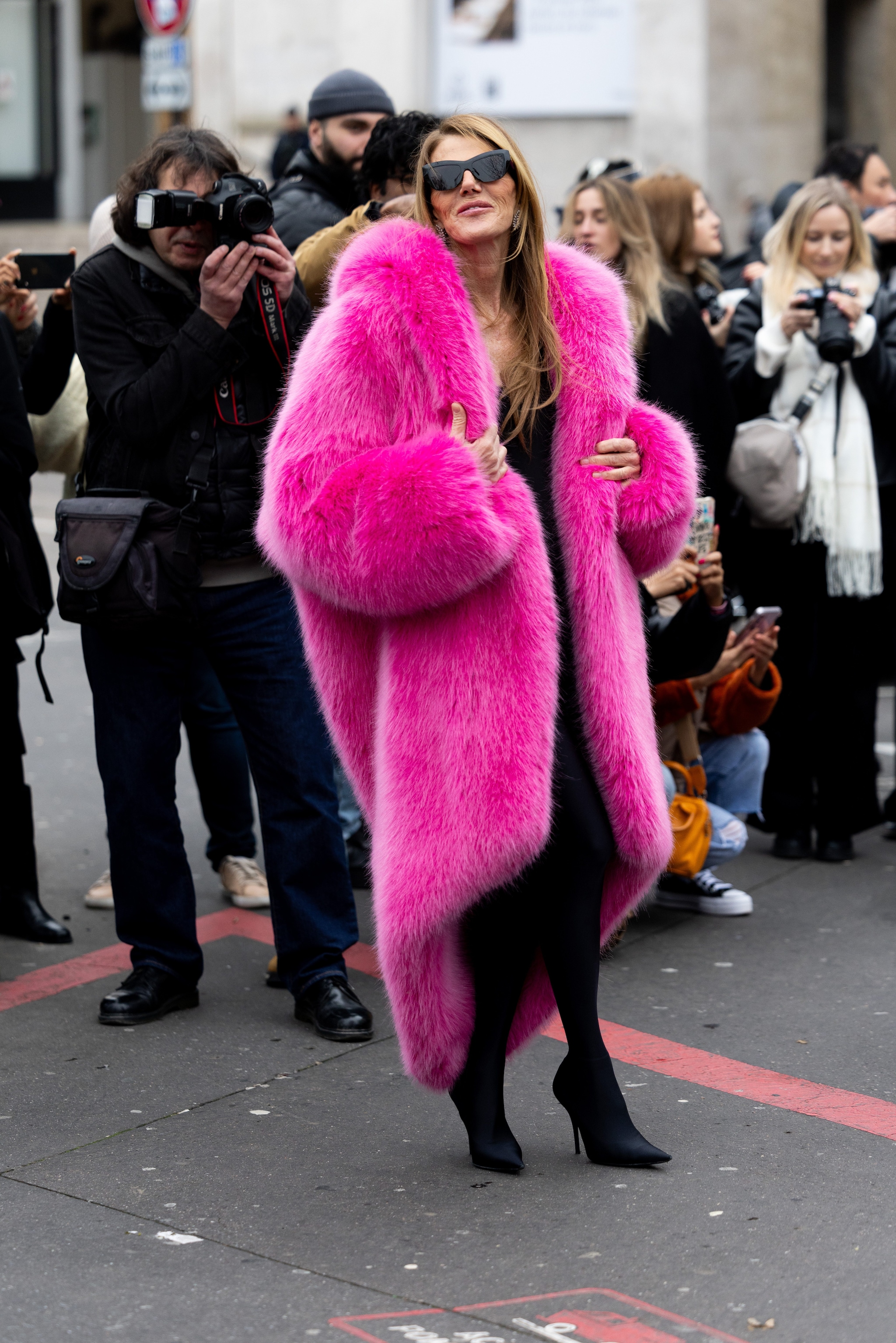 Anna Dello Russo a gennaio 2025 alla Milano Fashion Week