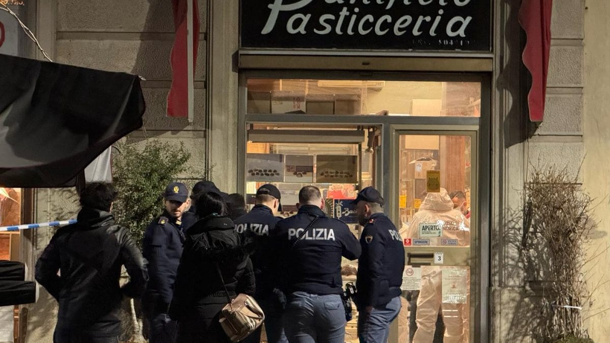 Il luogo della sparatoria, a piazzale Gambara, Milano (foto Beatrice Barra - Fanpage.it)