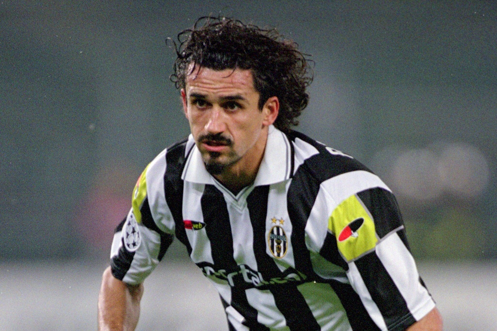 Michele Paramatti con la maglia della Juventus: ci ha giocato per due stagioni, vincendo lo Scudetto nel 2001/02