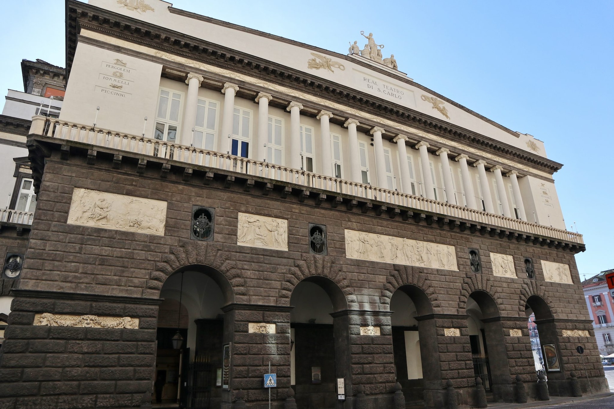 Il teatro San Carlo